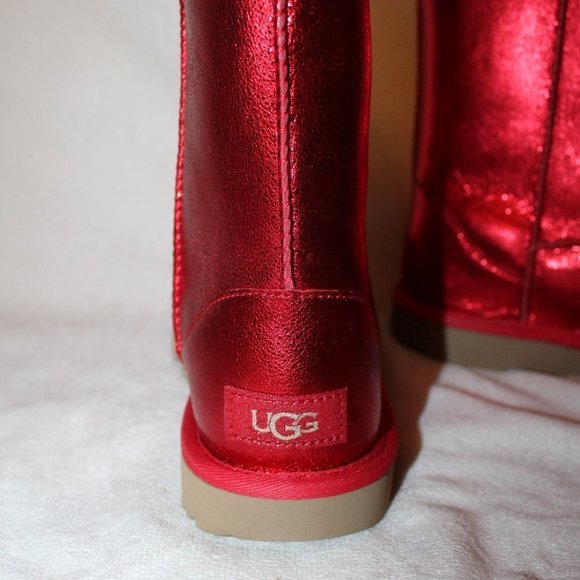 NIB UGG RED METALLIC GLITTER CLASSIC SHORT BOOTS YOUTH 4 5 WOMEN'S 6 7 - Picture 5 of 8